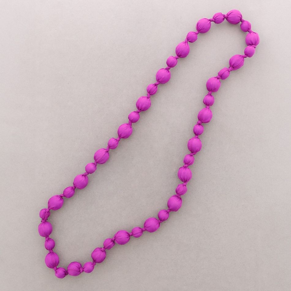 COLLAR LARGO BOLAS FORRADAS TELA 110CM