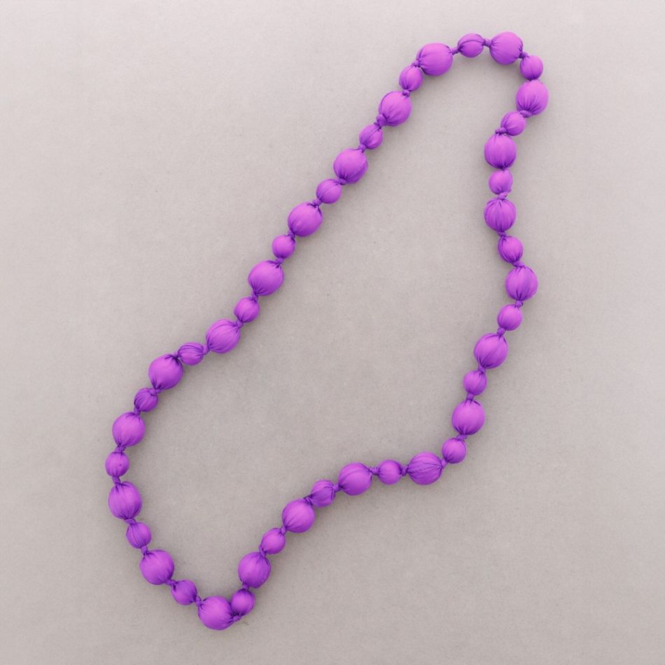 COLLAR LARGO BOLAS FORRADAS TELA 110CM