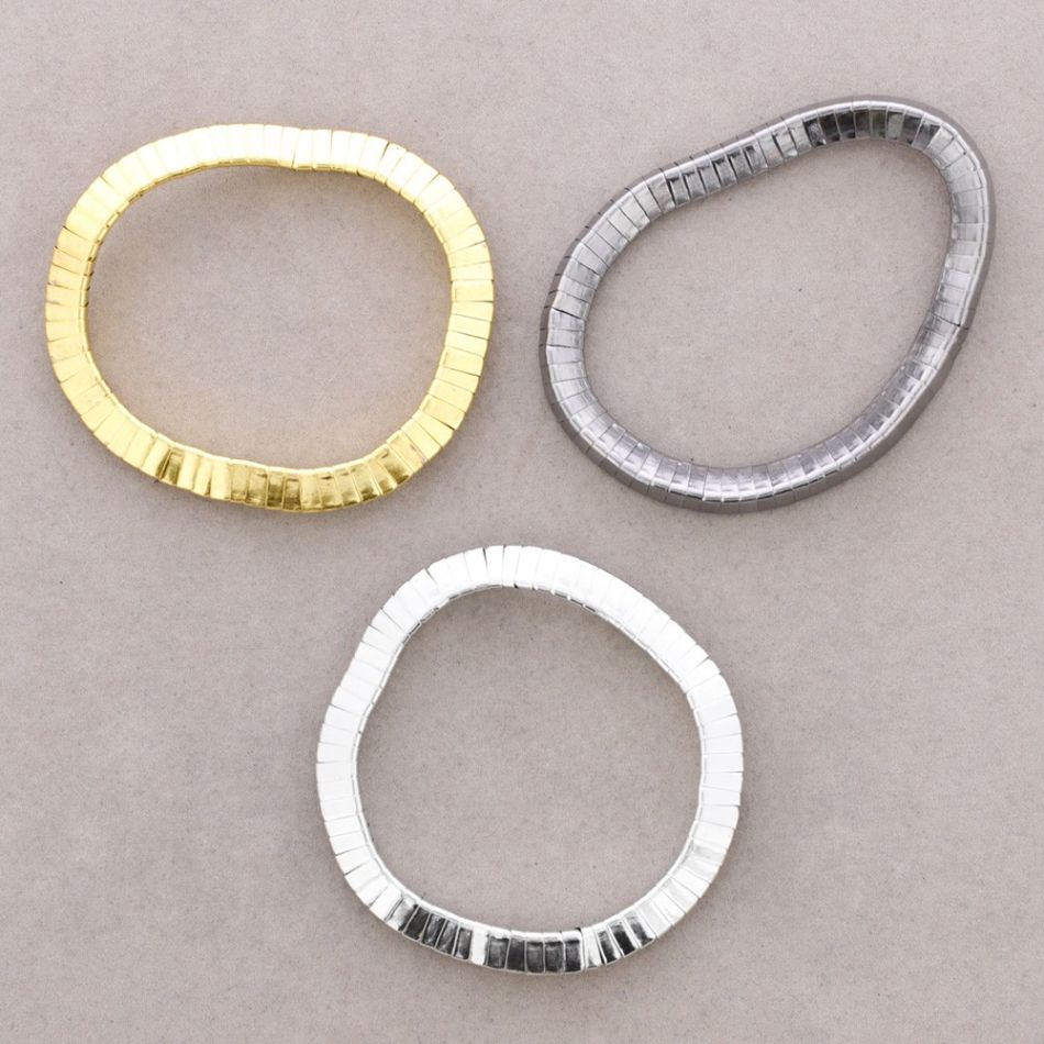 PULSERA FLEXIBLE TRIANGULAR METAL