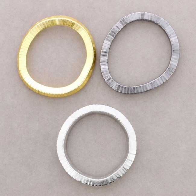 FLEXIBLE SQUARE METAL BRACELET