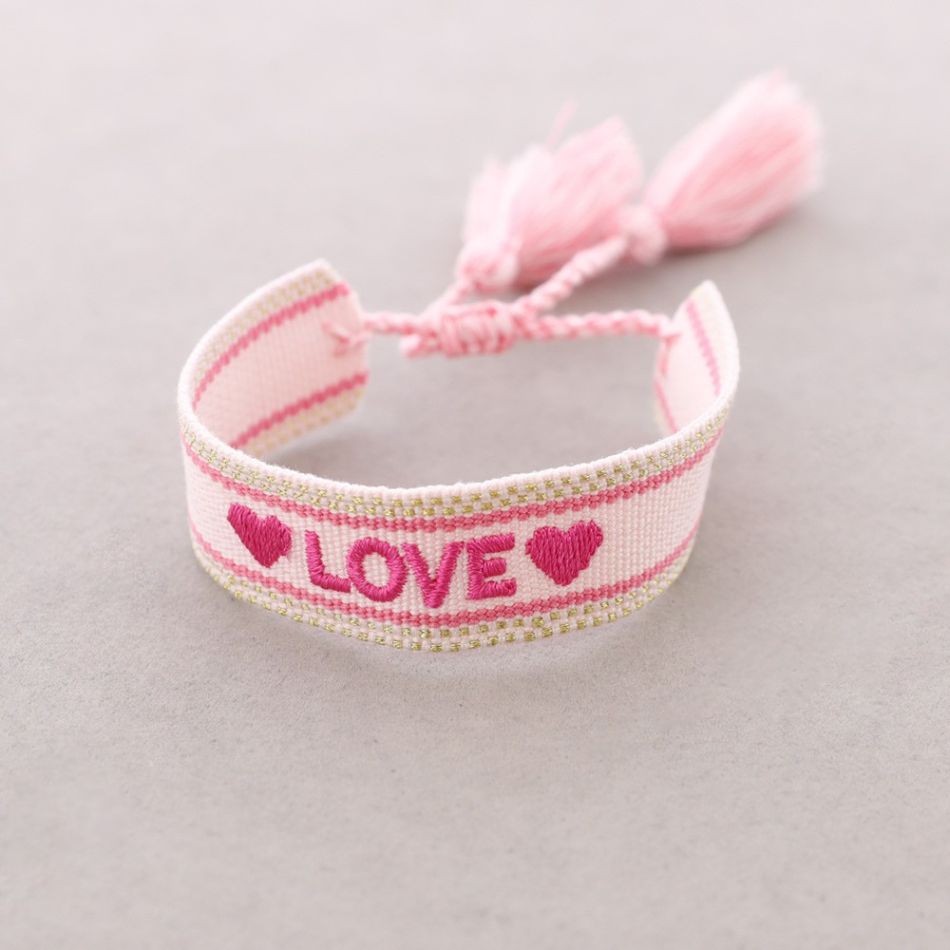 PULSERA MACRAMÉ LOVE