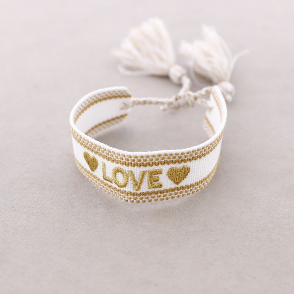 PULSERA MACRAMÉ LOVE