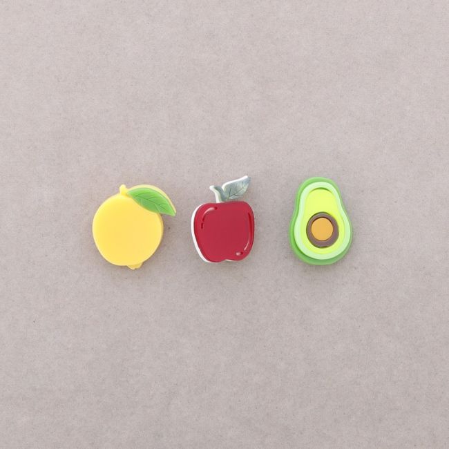 BROCHE SET 3 FRUTAS RESINA
