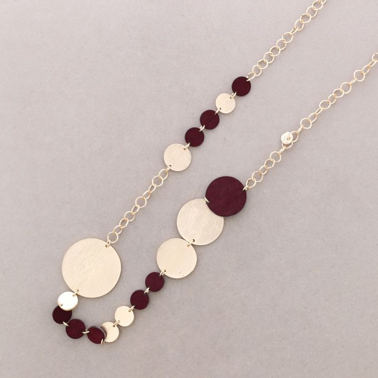 COLLAR LARGO CADENA MEDALLAS METAL TERCIOPELO 2