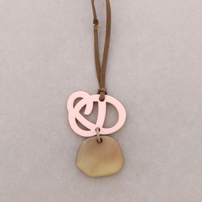 LONG RESIN PENDANT NECKLACE