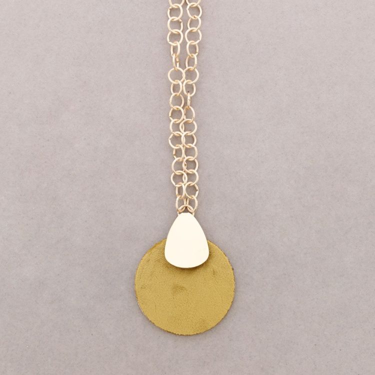LONG NECKLACE PENDANT VELVET MEDALLION