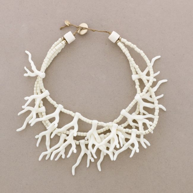 DOUBLE CORAL BEAD SHORT NECKLACE