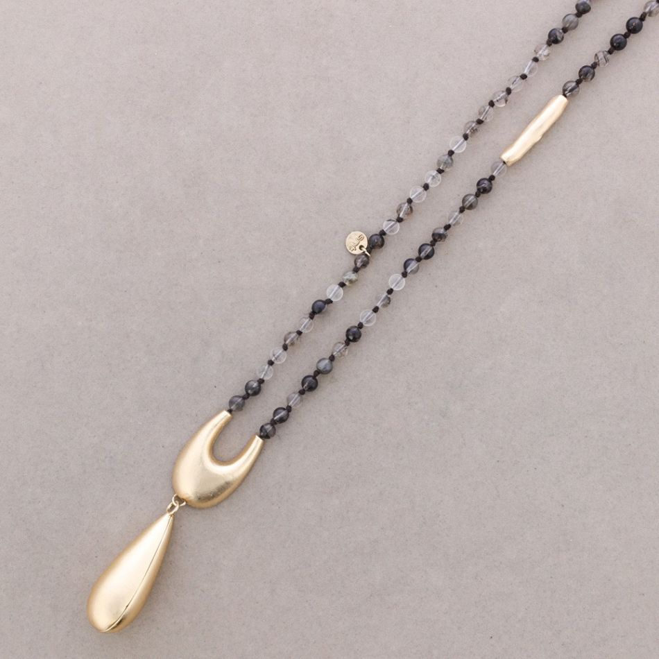 LONG NECKLACE WITH METAL PENDANT STONES