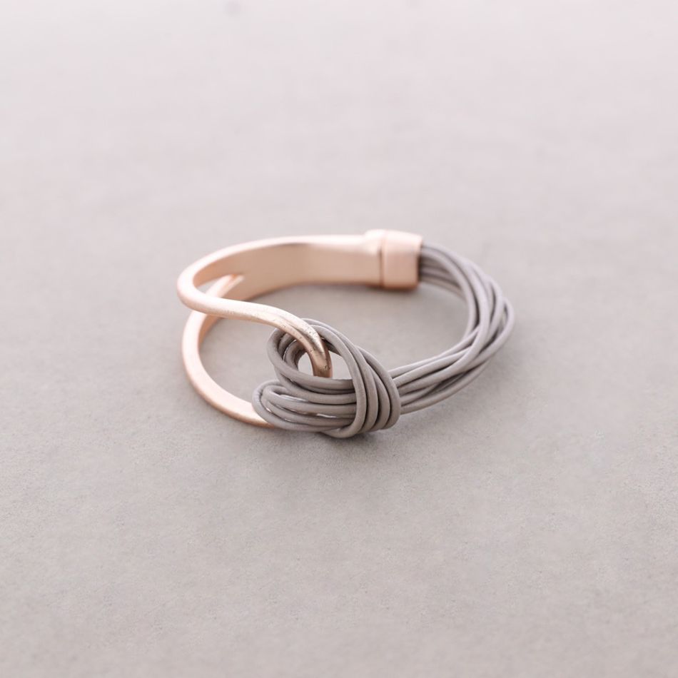 PULSERA SEMIRIGIDA CUERO METAL