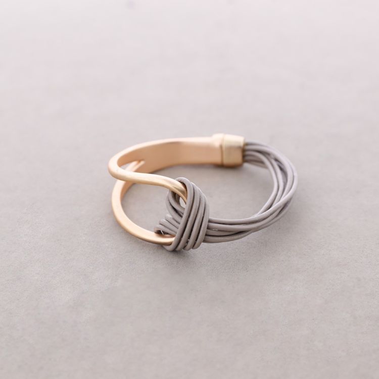 PULSERA SEMIRIGIDA CUERO METAL 2