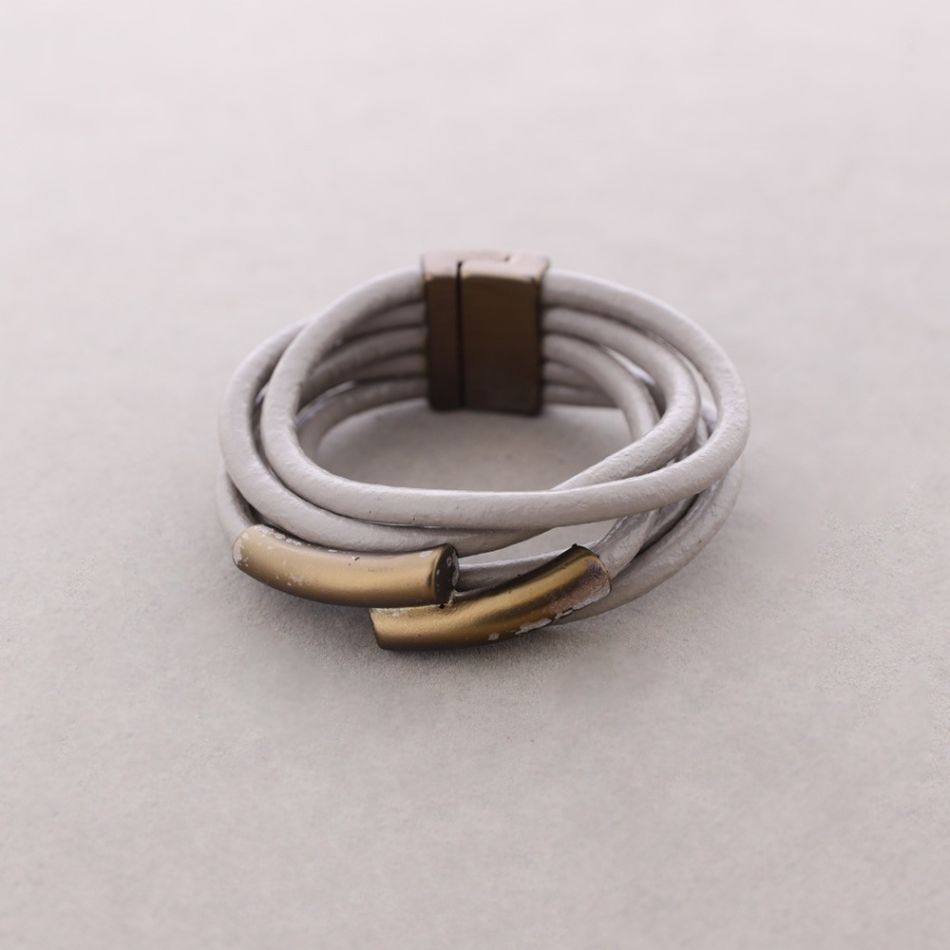 LEATHER BRACELET WITH METAL BEADS AND MAGNETIC CLOSURE