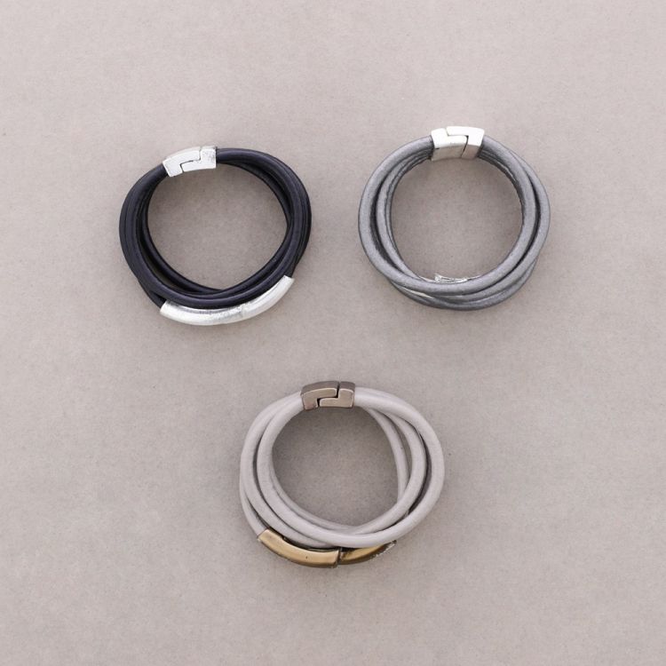 PULSERA CUERO CUENTA METAL CIERRE IMAN 2