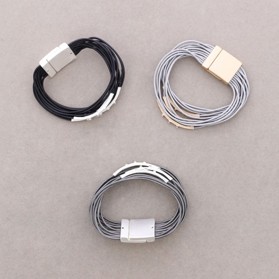 PULSERA CUERO CUENTA METAL CIERRE IMAN