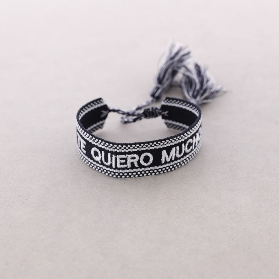MACRAMÉ BRACELET TE QUIERO MUCHO