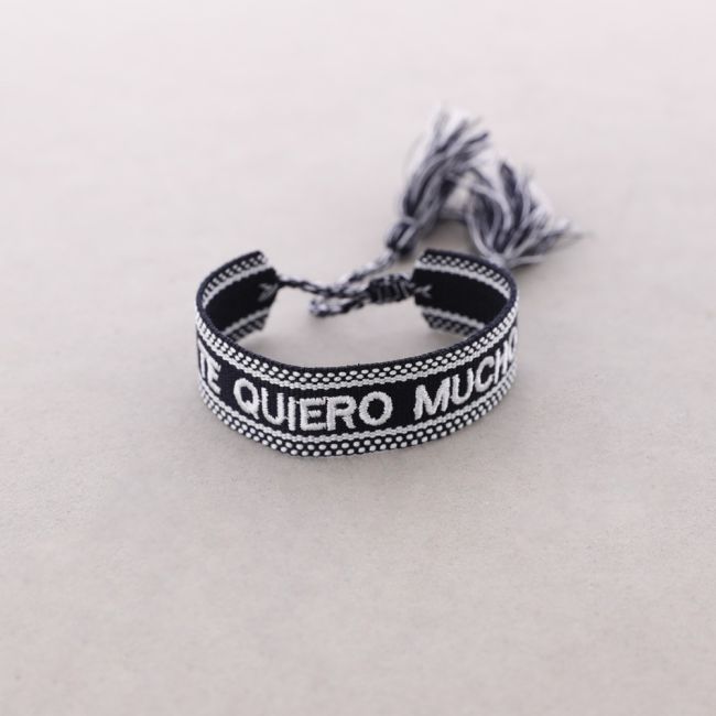 MACRAMÉ BRACELET TE QUIERO MUCHO