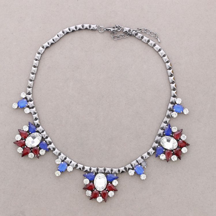 FLOWER AND BEAD CHAIN ??CHOKER 2