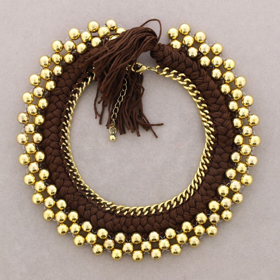 Beaded choker with braided thread