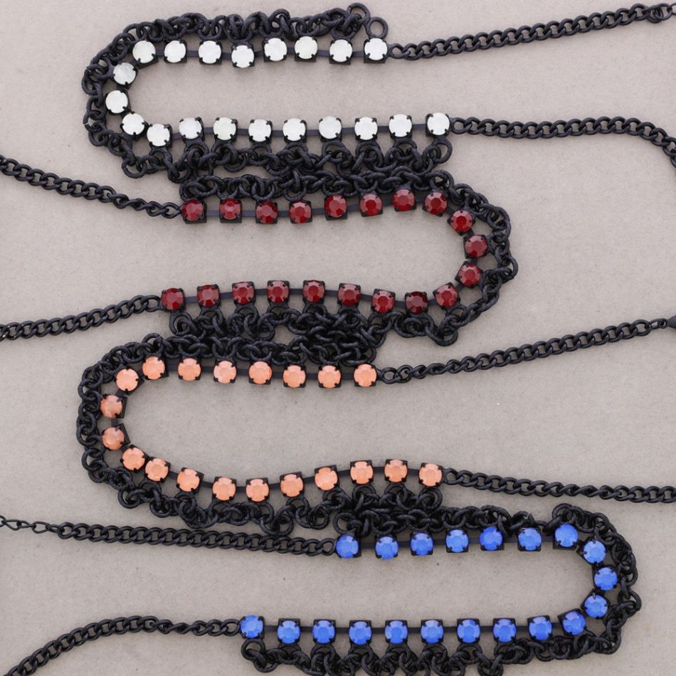 CHAIN ??CHOKER WITH INCRUSTED CRYSTALS