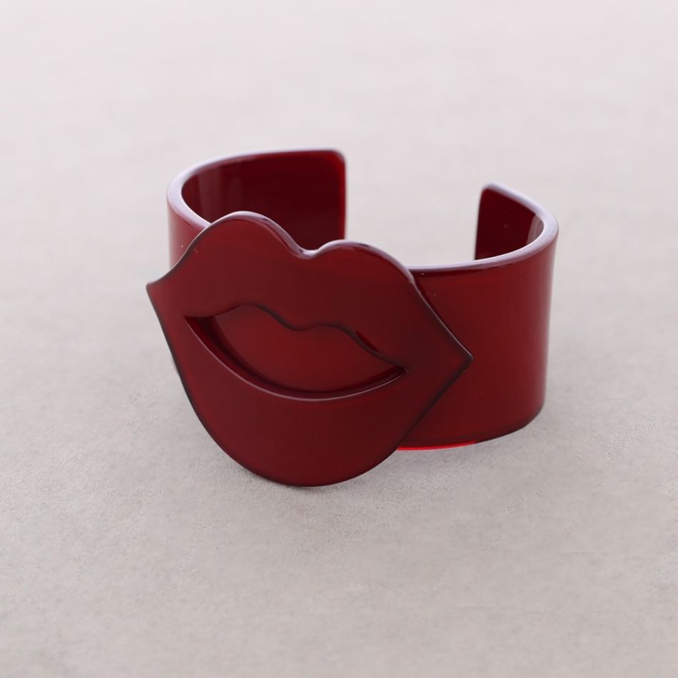 RIGID RESIN BRACELET