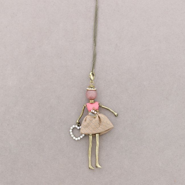 LONG PENDANT NECKLACE DOLL
