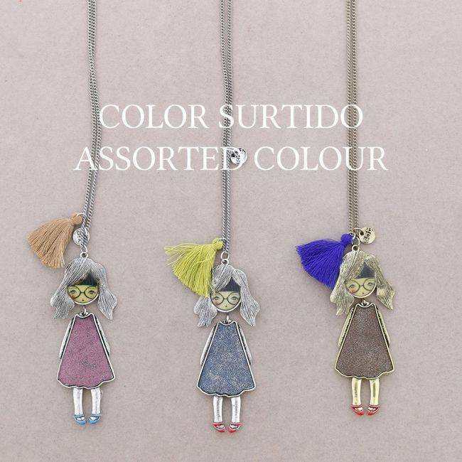 COLLAR LARGO COLGANTE MUÑECA