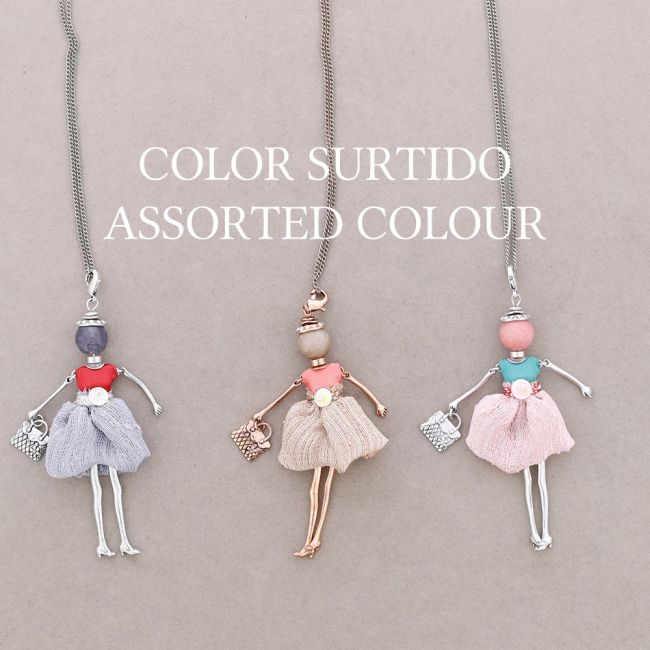 LONG PENDANT NECKLACE DOLL