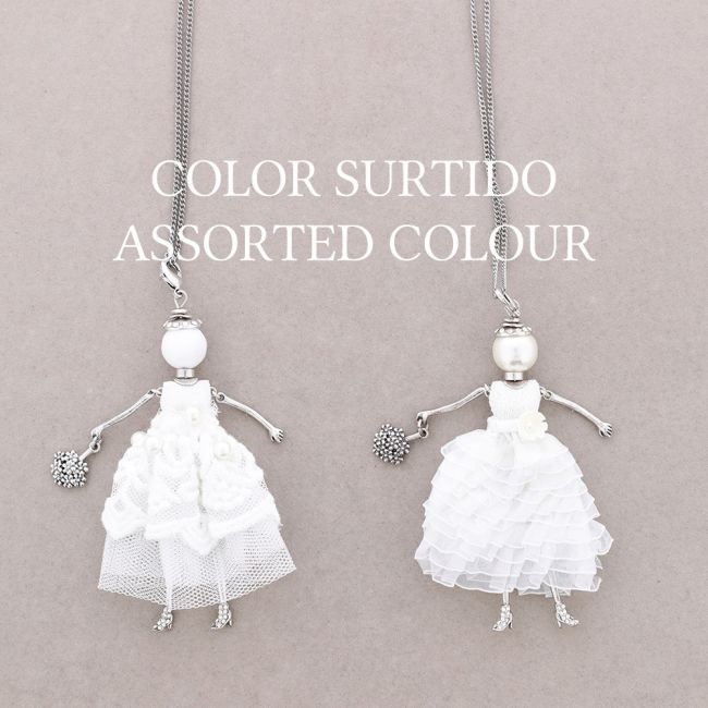 LONG PENDANT NECKLACE DOLL
