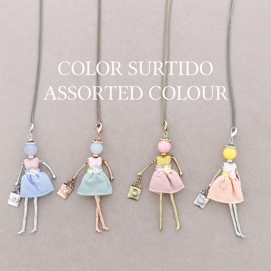 LONG PENDANT NECKLACE DOLL