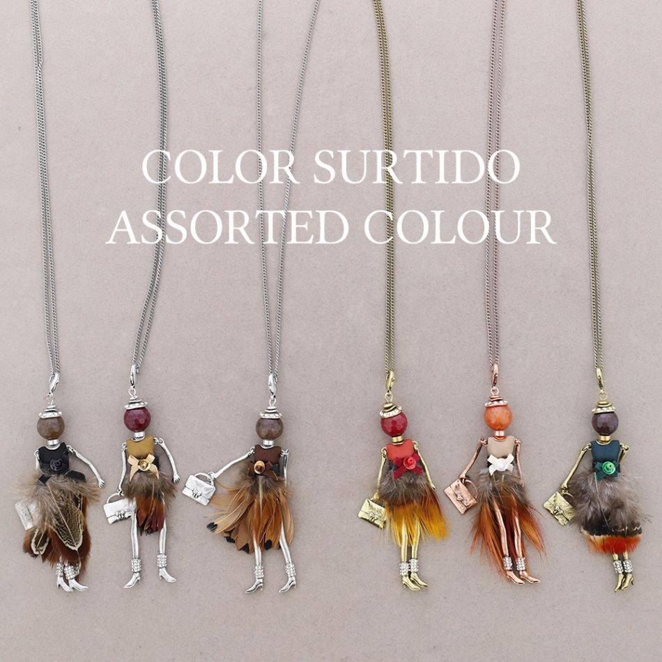 LONG PENDANT NECKLACE DOLL