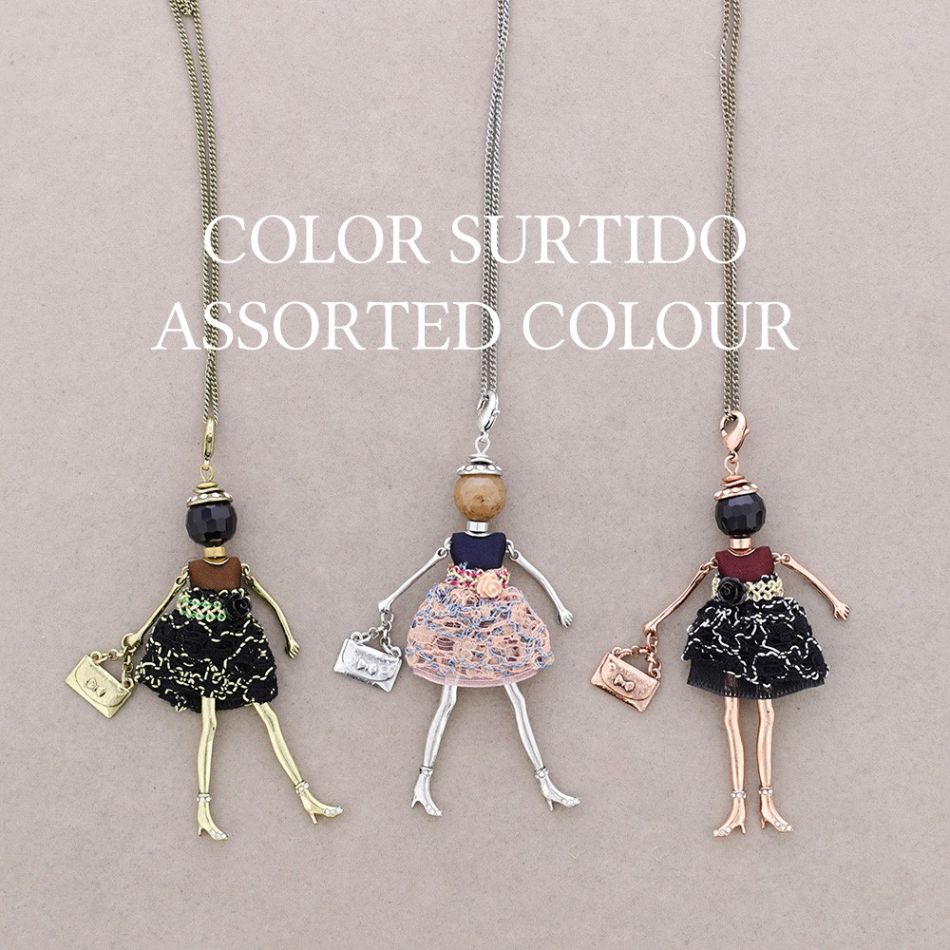 LONG PENDANT NECKLACE DOLL