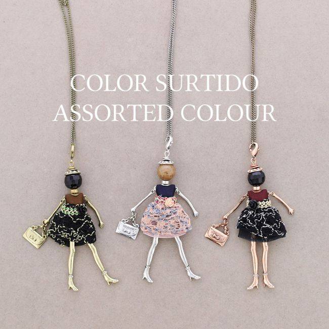 LONG PENDANT NECKLACE DOLL