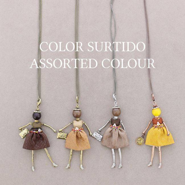 LONG PENDANT NECKLACE DOLL