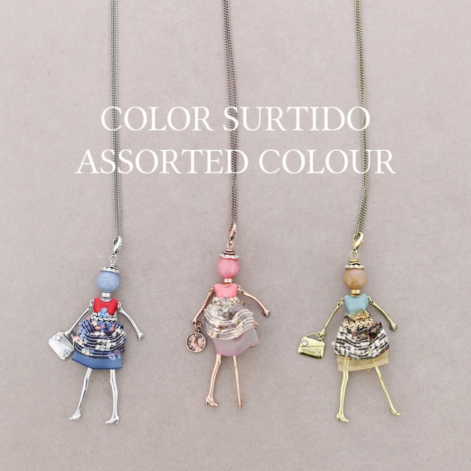 LONG PENDANT NECKLACE DOLL