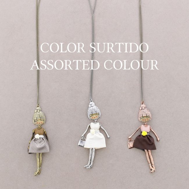 LONG PENDANT NECKLACE DOLL