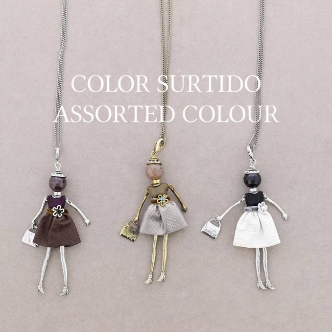 LONG PENDANT NECKLACE DOLL