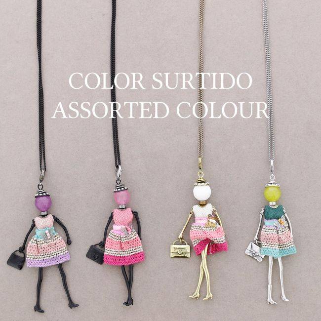 LONG PENDANT NECKLACE DOLL