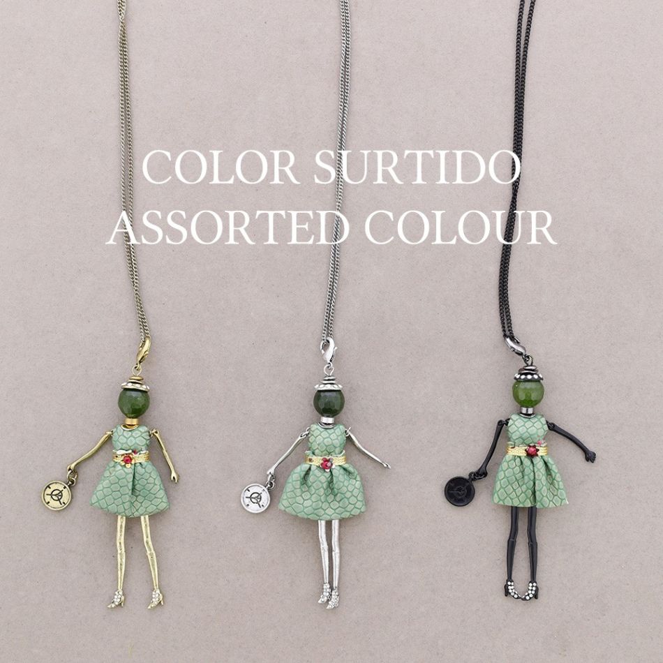 LONG PENDANT NECKLACE DOLL