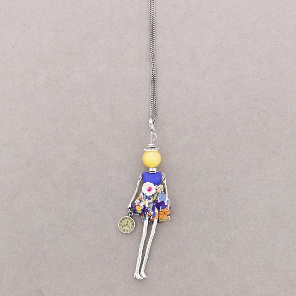 LONG PENDANT NECKLACE DOLL