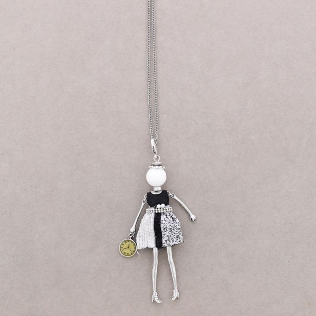 LONG PENDANT NECKLACE DOLL