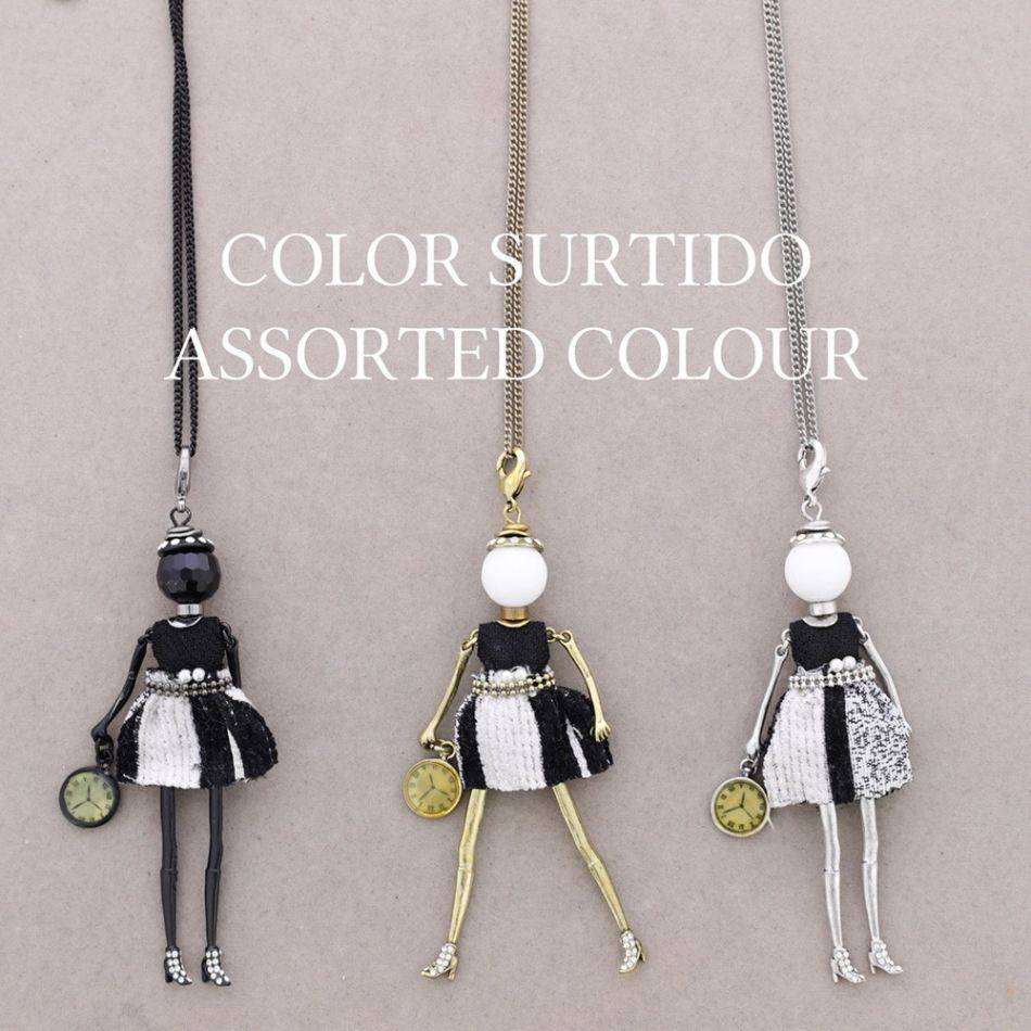 LONG PENDANT NECKLACE DOLL