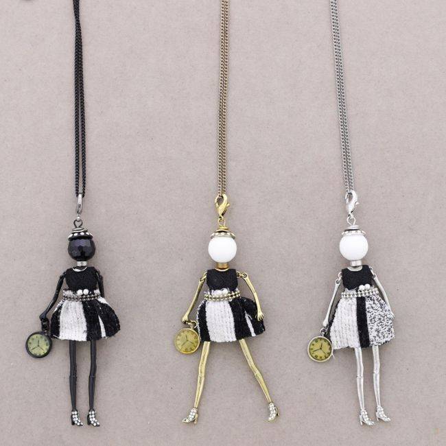COLLAR LARGO COLG. MUÑECA