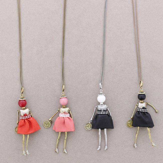 COLLAR LARGO COLG. MUÑECA