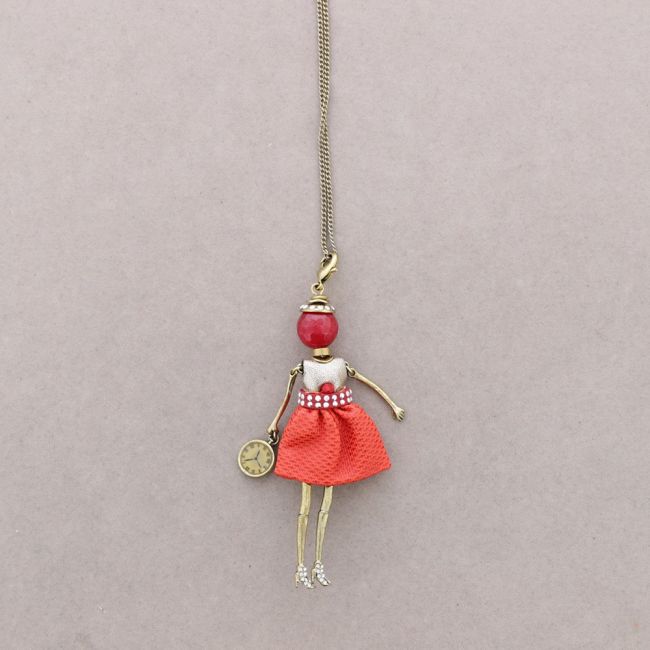 LONG PENDANT NECKLACE DOLL