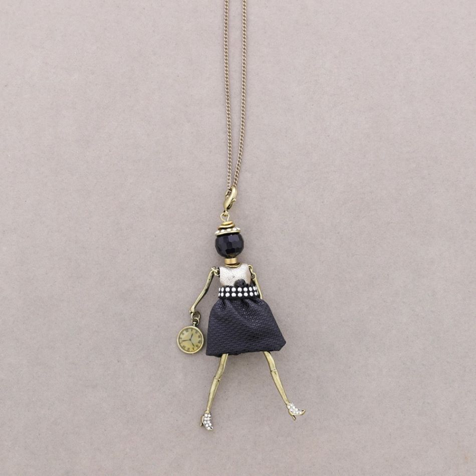 LONG PENDANT NECKLACE DOLL
