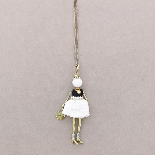 LONG PENDANT NECKLACE DOLL