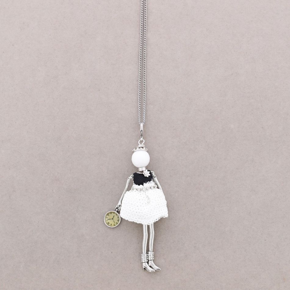 LONG PENDANT NECKLACE DOLL