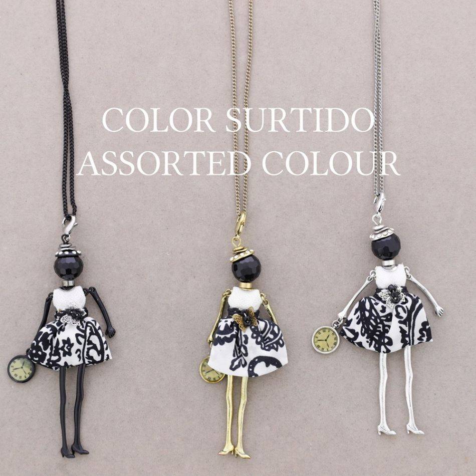 LONG PENDANT NECKLACE DOLL