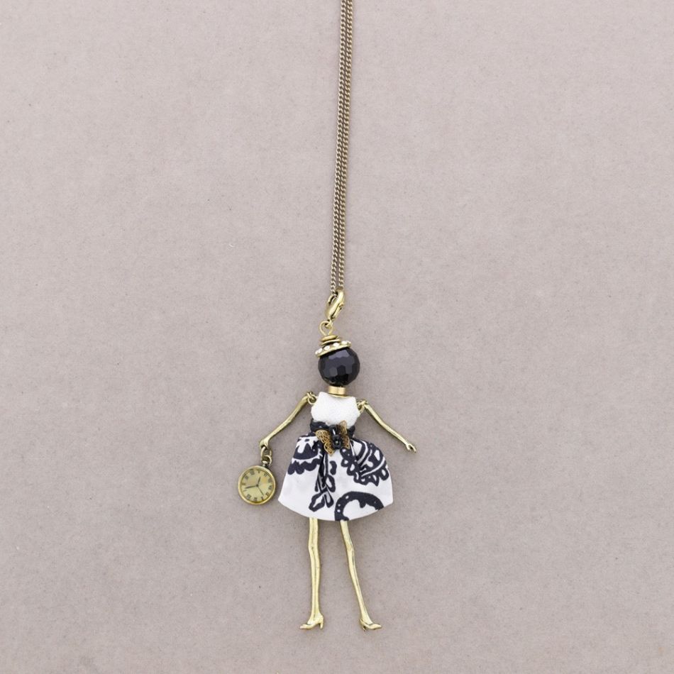 LONG PENDANT NECKLACE DOLL