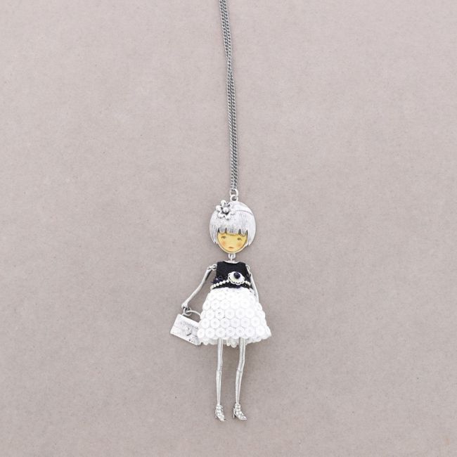 COLLAR LARGO COLG. MUÑECA CARINA