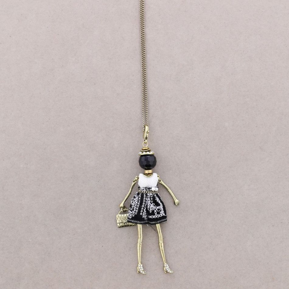 LONG PENDANT NECKLACE DOLL